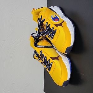 Champion Shoes Size 5Y